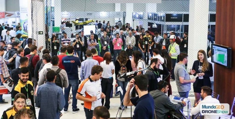 Corredores da feira DroneShow 2018, realizada em maio passado na capital paulista