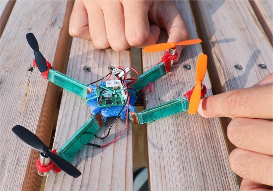 Pesquisadores desenvolvem drone flexível resistente a impactos Pesquisadores desenvolvem drone flexível resistente a impactos