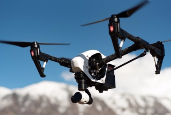 DJI apresenta a primeira câmera com zoom aéreo integrado DJI apresenta a primeira câmera com zoom aéreo integrado
