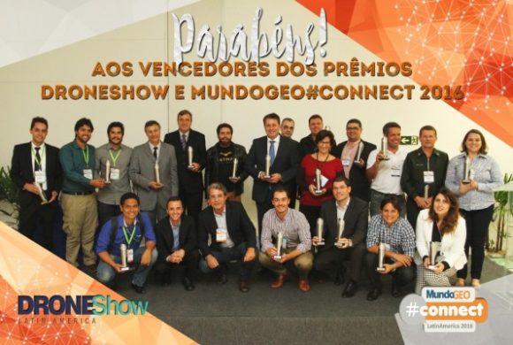Projeto Helicóptero x Drone ficou em primeiro lugar na premiação do DRONEShow 2016 Projeto Helicóptero x Drone ficou em primeiro lugar na premiação do DRONEShow 2016
